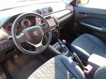 Car image 9