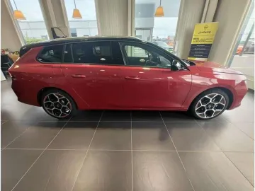 Car image 35