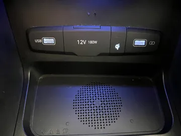 Car image 28