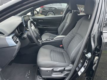 Car image 11