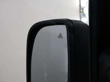 Car image 36