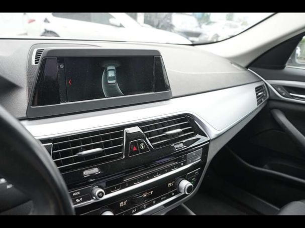 BMW 520i 135 kW image number 29