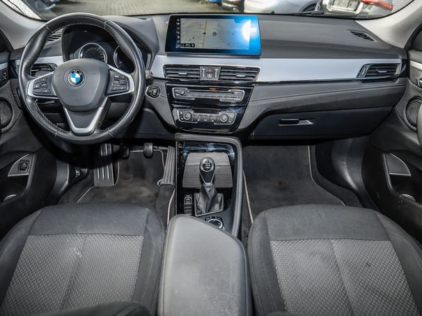 BMW X2 sDrive18i Advantage 103 kW image number 9