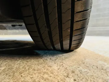 Car image 45