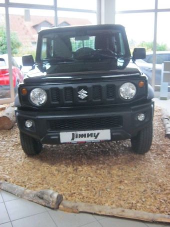 Suzuki Jimny 1.5 Comfort+ 75 kW image number 2