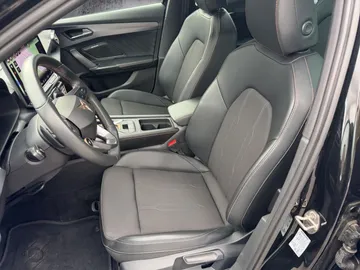 Car image 29