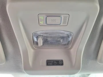 Car image 33