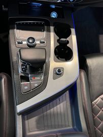 Car image 31