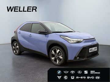 Car image 2
