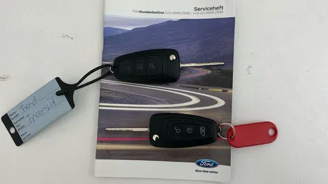 Car image 30