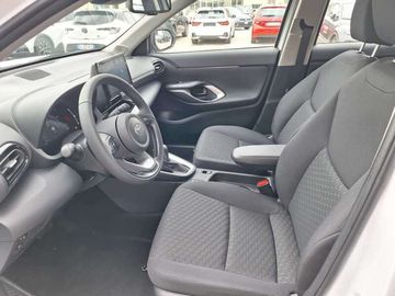 Car image 11