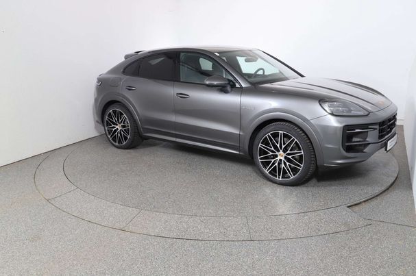 Porsche Cayenne Coupé E-Hybrid 346 kW image number 3