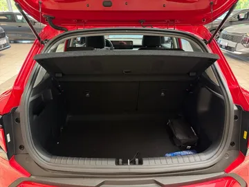 Car image 29