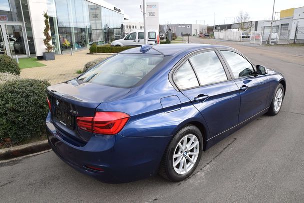 BMW 318i Advantage 100 kW image number 3