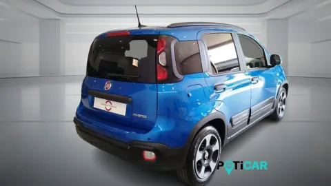 Car image 5