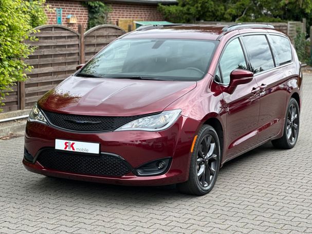 Chrysler Pacifica 3.6 214 kW image number 1