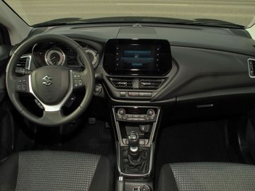 Car image 10