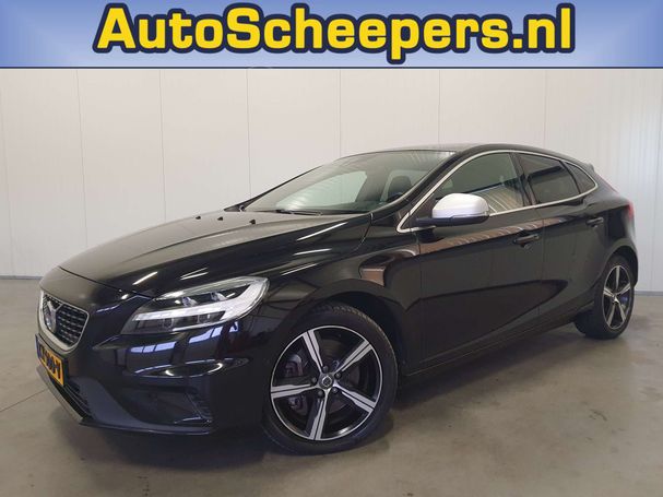 Volvo V40 T3 112 kW image number 1