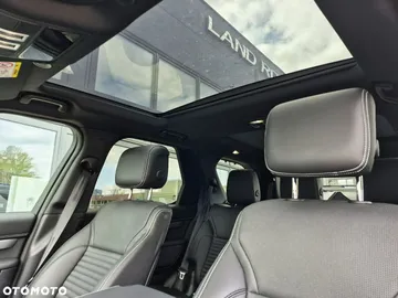 Car image 40