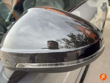 Car image 33