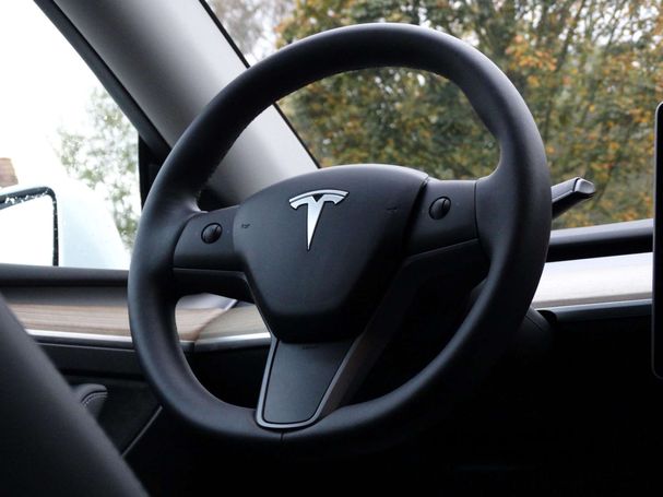 Tesla Model Y 175 kW image number 28