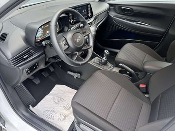 Car image 12