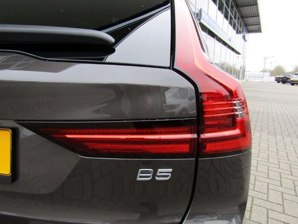 Volvo V90 B5 184 kW image number 39