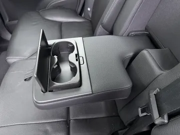 Car image 45