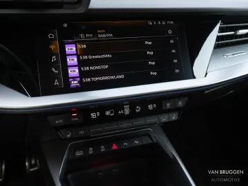 Car image 38