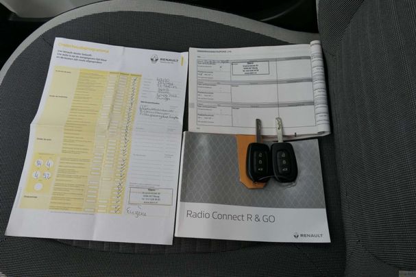 Renault Twingo SCe 70 52 kW image number 10