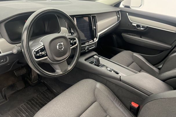 Volvo V90 B4 Momentum 145 kW image number 23