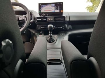 Car image 22