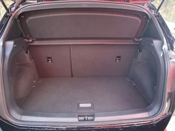 Car image 34