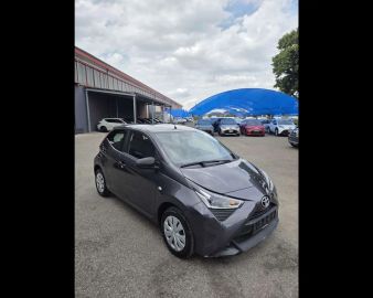 Car image 2