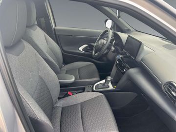 Car image 12