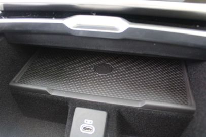 Car image 38