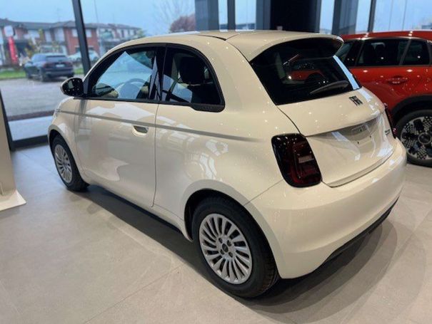 Fiat 500 e 42 kWh 87 kW image number 9