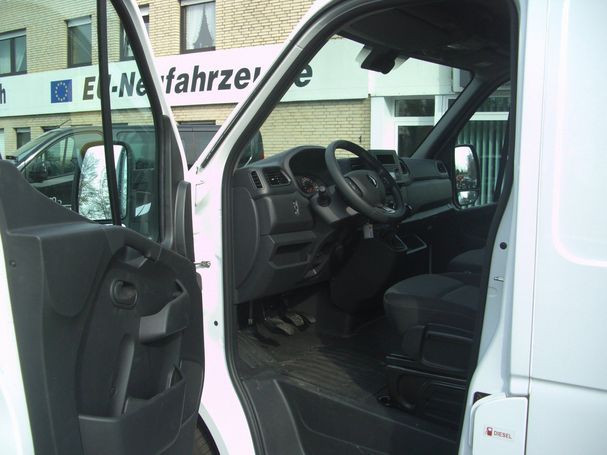 Renault Master DCi 135 L3H2 99 kW image number 10