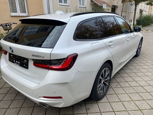 BMW 330e Touring xDrive 215 kW image number 15