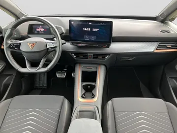 Car image 21