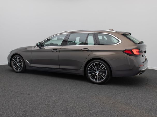 BMW 540d Touring Luxury Line xDrive 250 kW image number 13