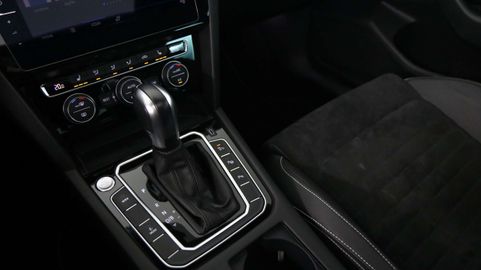 Car image 33