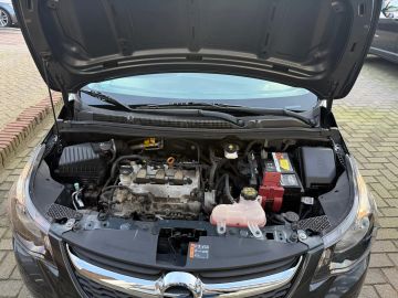 Car image 25