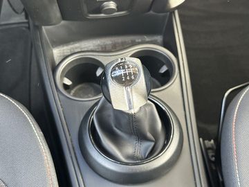 Car image 30