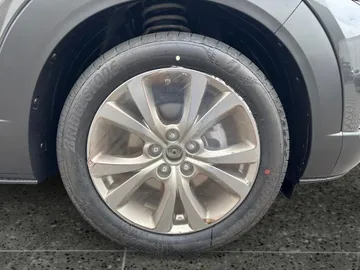 Car image 23