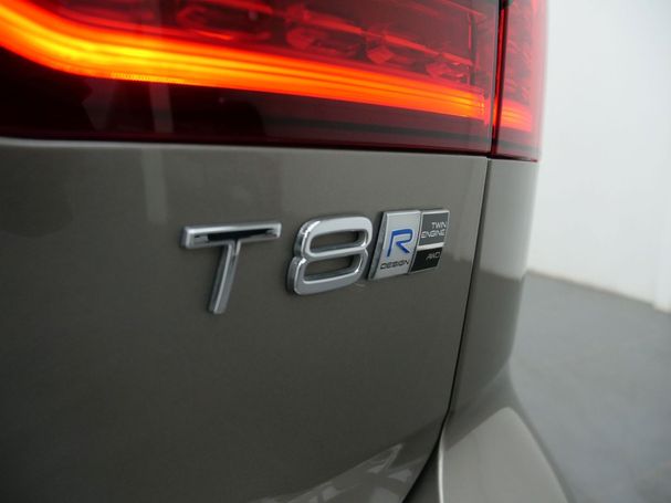 Volvo V60 T8 R Design AWD 288 kW image number 8