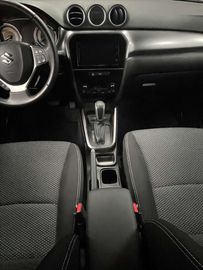 Car image 26