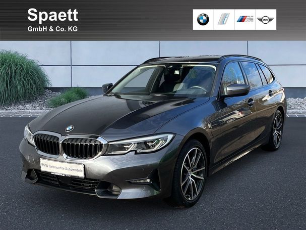 BMW 330e Touring Sport Line 215 kW image number 1