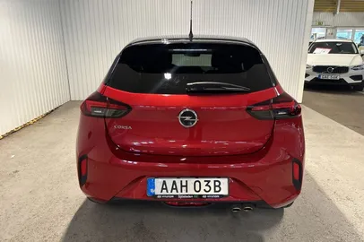 Car image 5