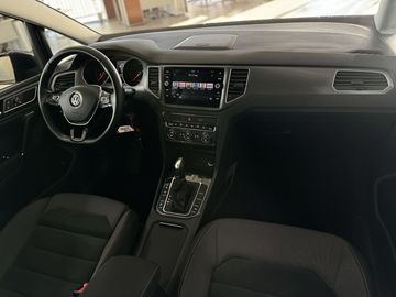 Car image 37